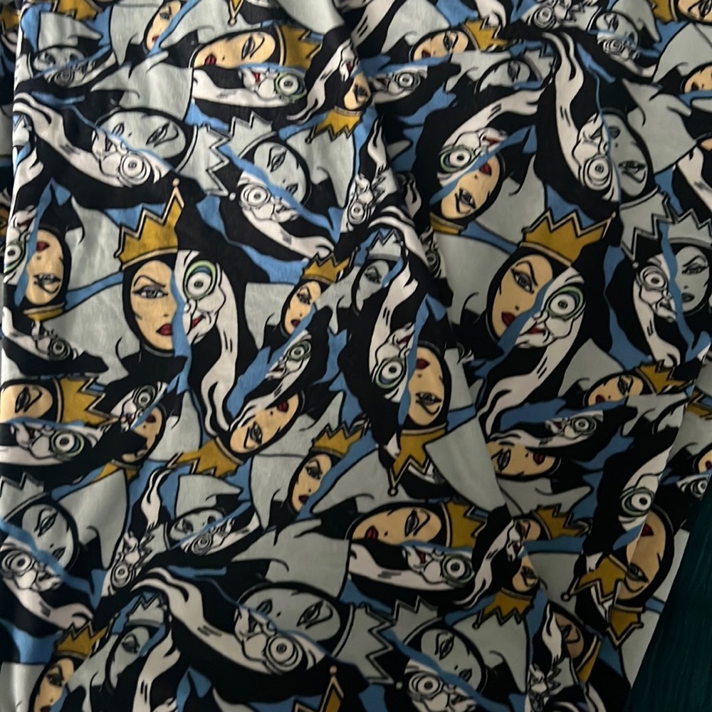 Lularoe Disney old witch / evil queen Snow White villain TC2